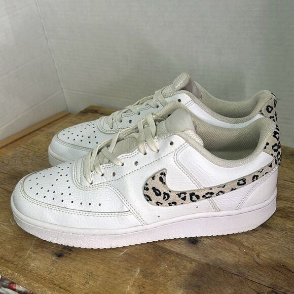 Nike Womens White Court Vision Low‎ 'Leopard Swoosh Sneakers Size 8 - Picture 1 of 7